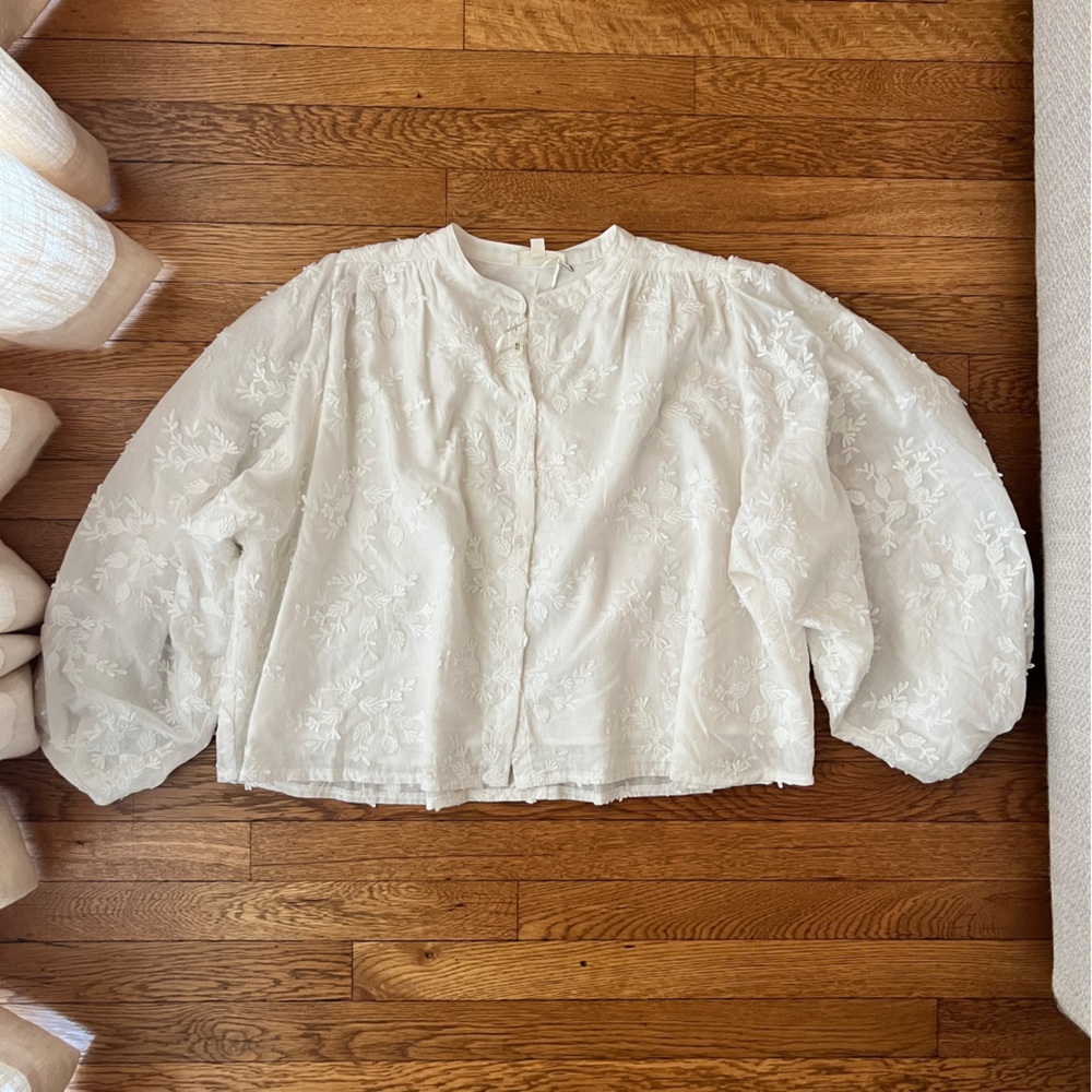 Women's White Embroidered Puff-Sleeve Blouse